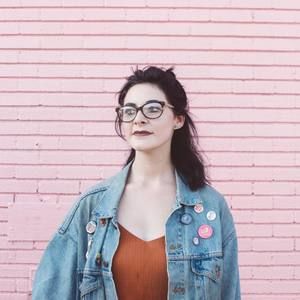 Meet your Posher, Abigail